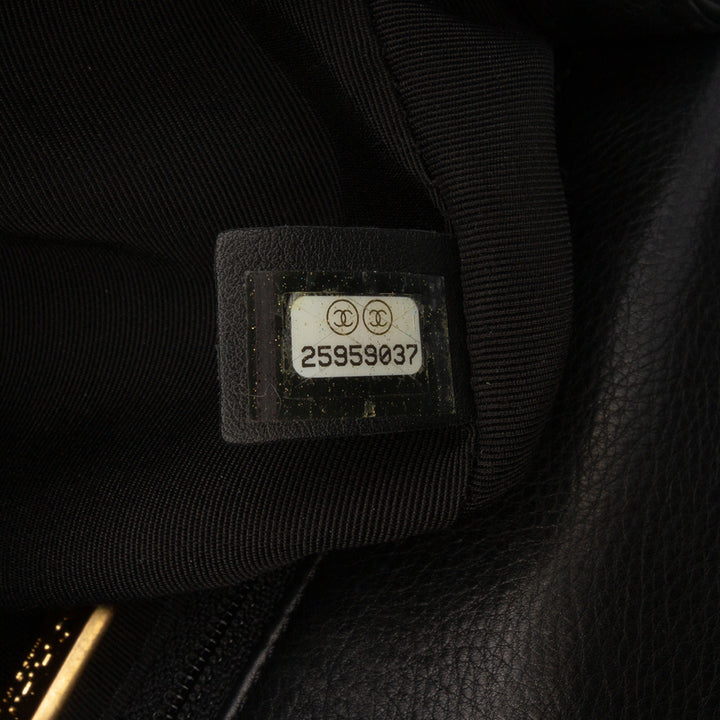 Calfskin Chevron Rock The Corner Flap Black - Gaby Paris