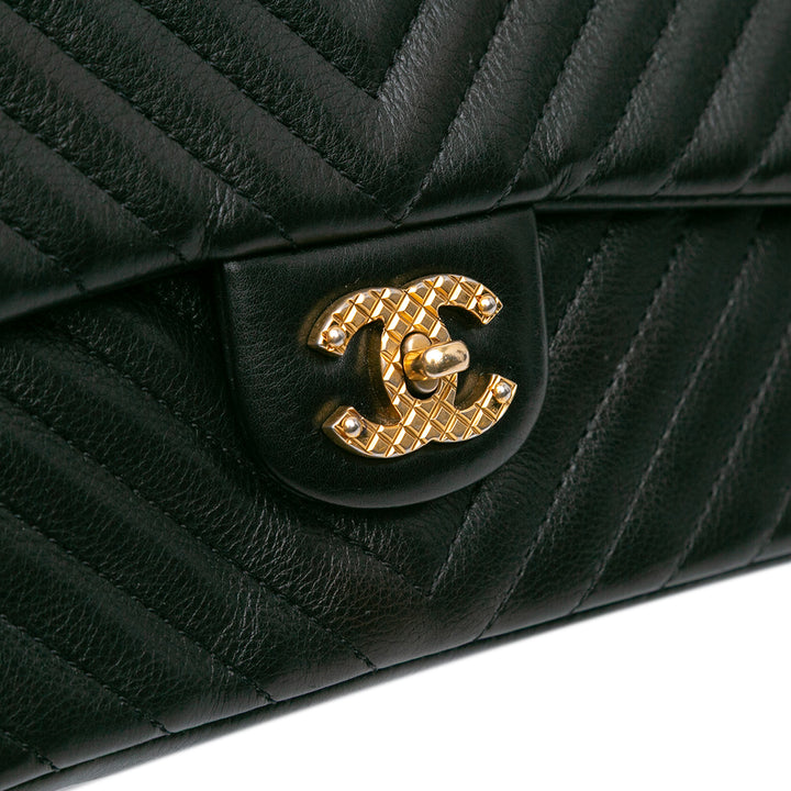 Calfskin Chevron Rock The Corner Flap Black - Gaby Paris