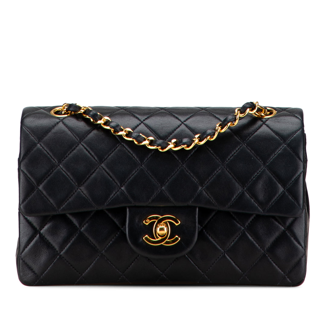 Chanel Small Classic Cuir d’agneau Double rabat Noir – GABY PARIS Authentique