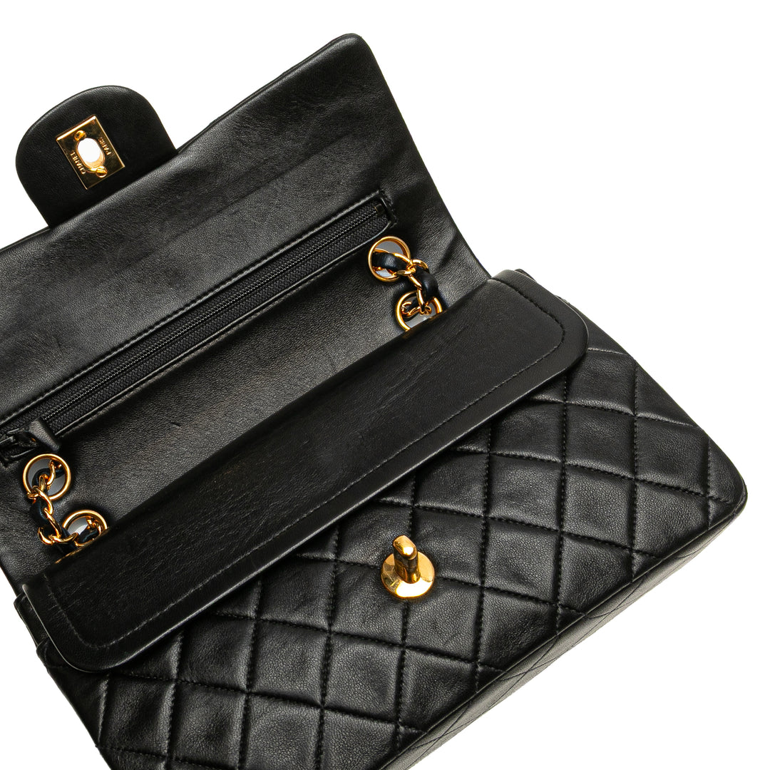 Chanel Small Classic Cuir d’agneau Double rabat Noir – GABY PARIS Authentique
