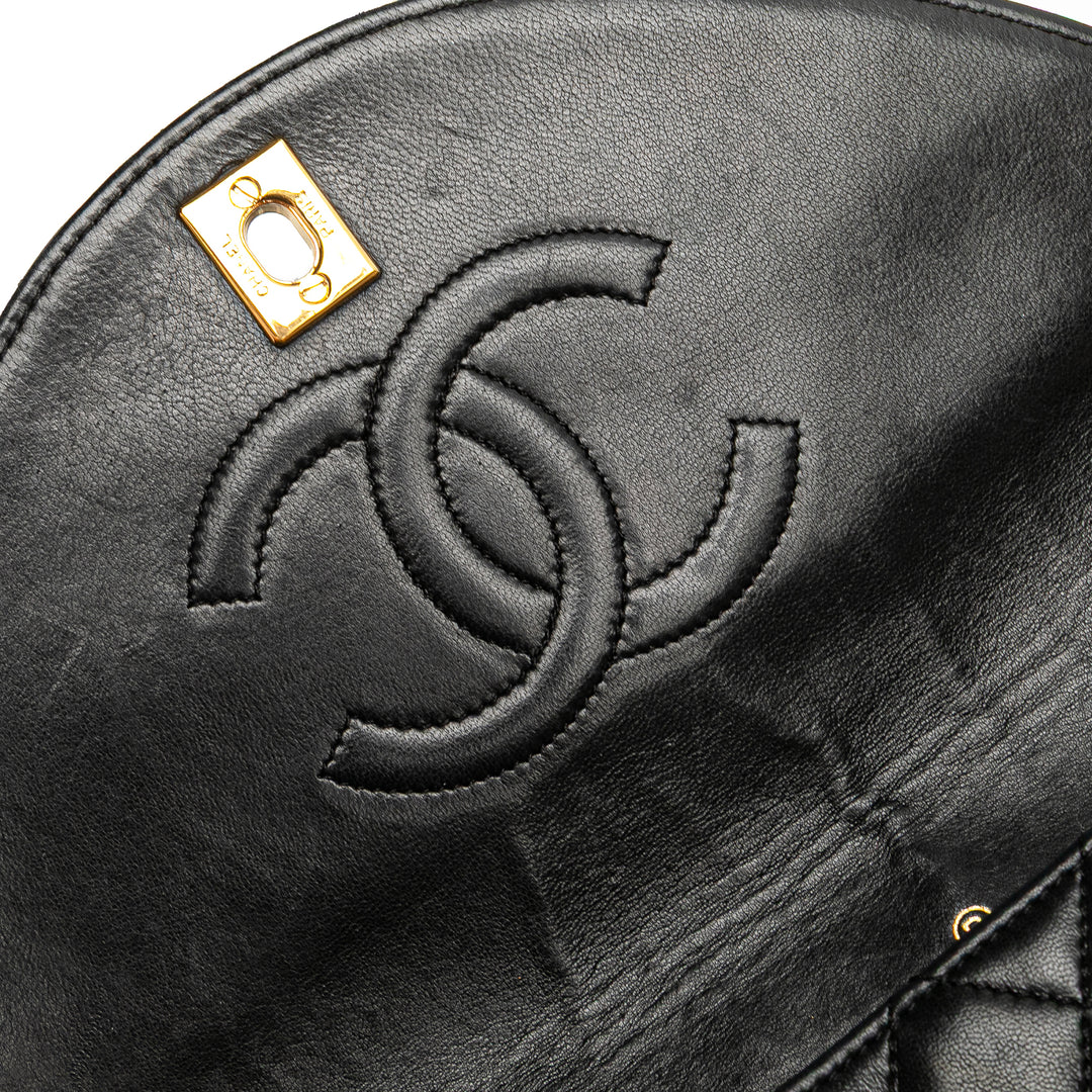 Chanel Quilted Cuir d’agneau Half Moon Simple rabat Noir