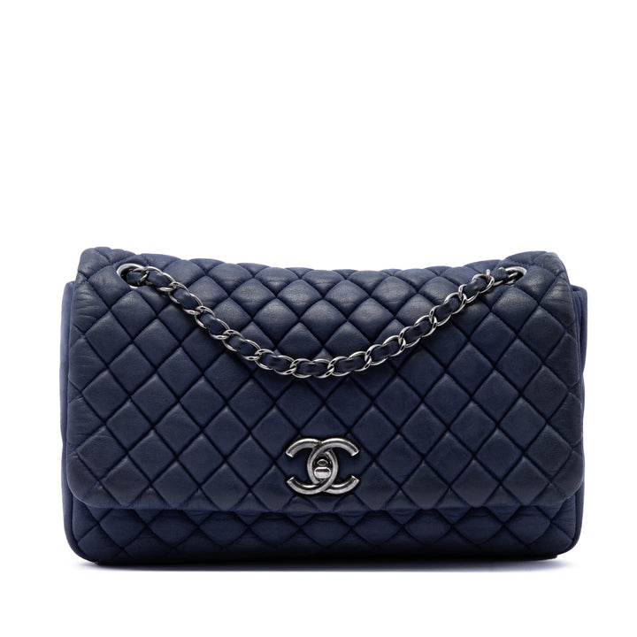 Chanel Large Matelassé Iridescent Cuir de veau New Bubble à rabat