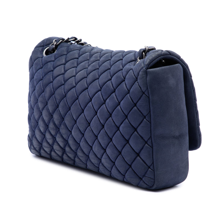 Chanel Large Matelassé Iridescent Cuir de veau New Bubble à rabat