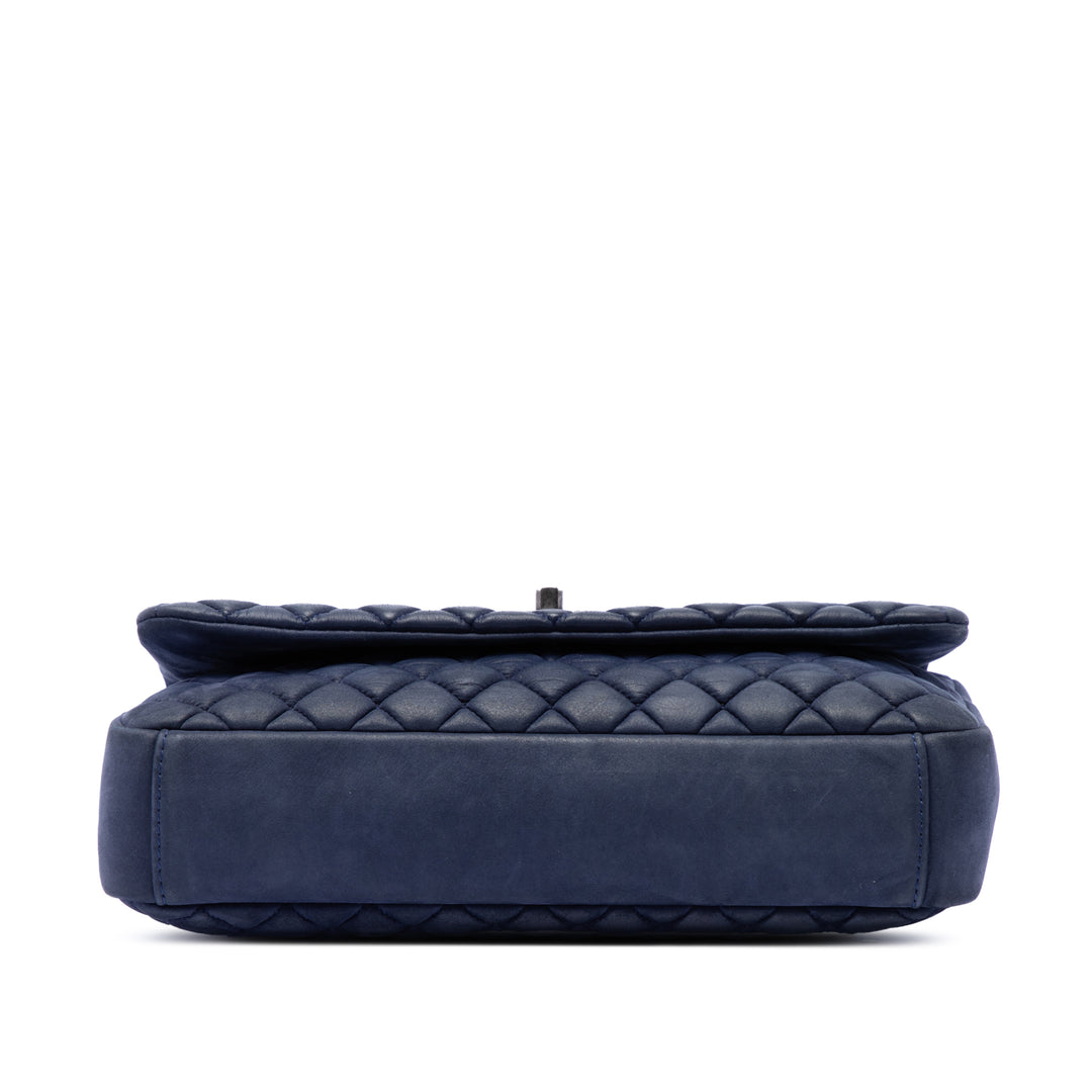 Chanel Large Matelassé Iridescent Cuir de veau New Bubble à rabat