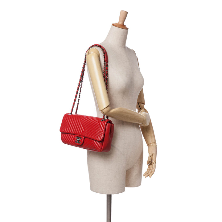 Medium Lambskin CC Crossing Flap Red - Gaby Paris
