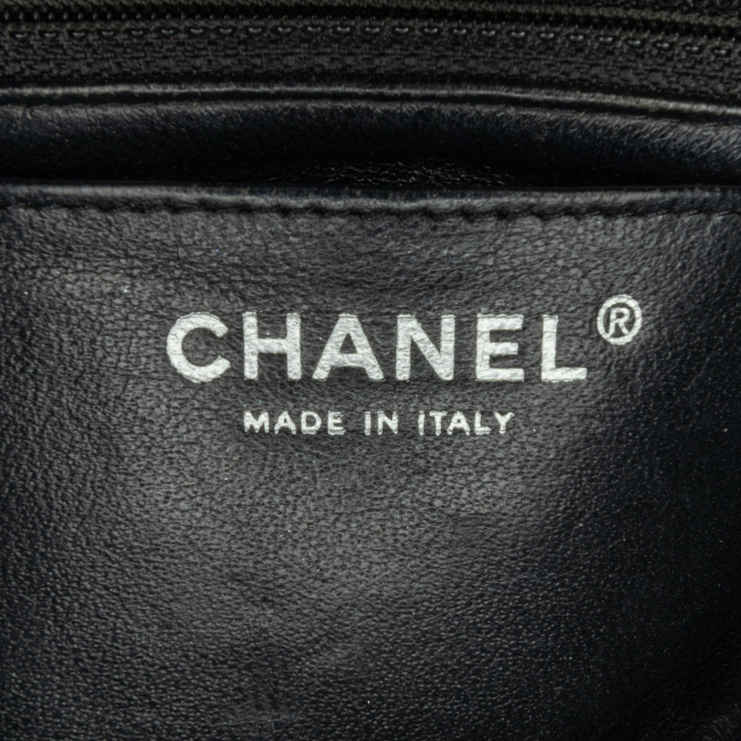 Chanel Mini Square Classic Cuir verni Simple rabat