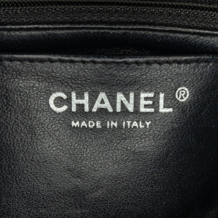 Chanel Mini Square Classic Cuir verni Simple rabat