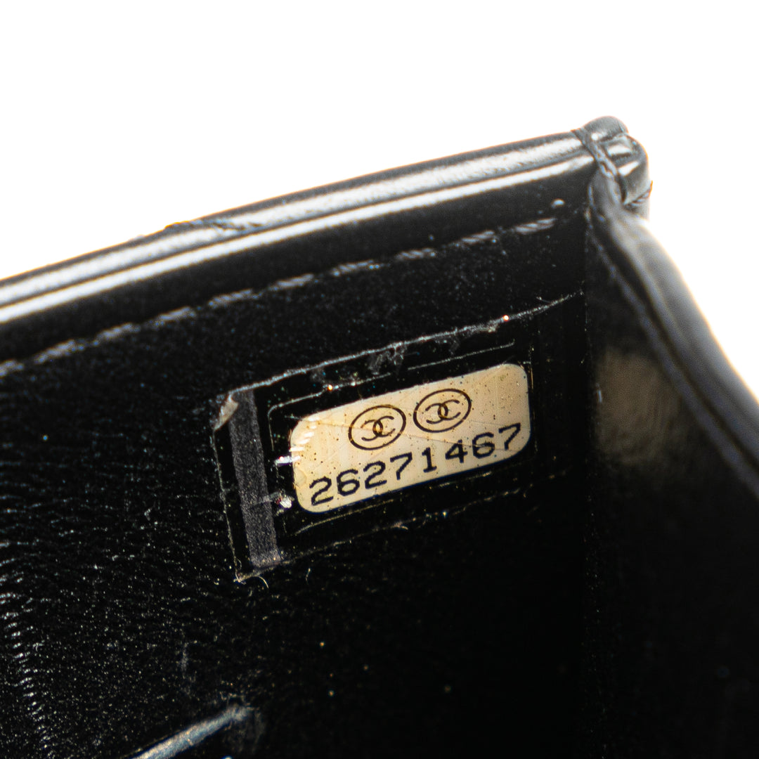 Calfskin CC Chevron Medal Envelope Vertical Clutch With Chain Black - Gaby Paris