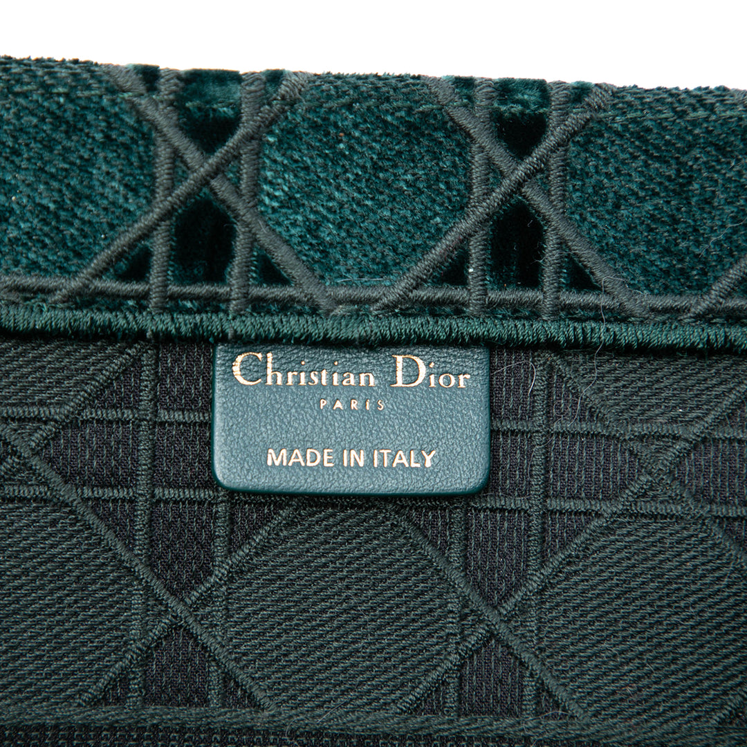 Dior Medium brodé Velours Cannage Book Cabas