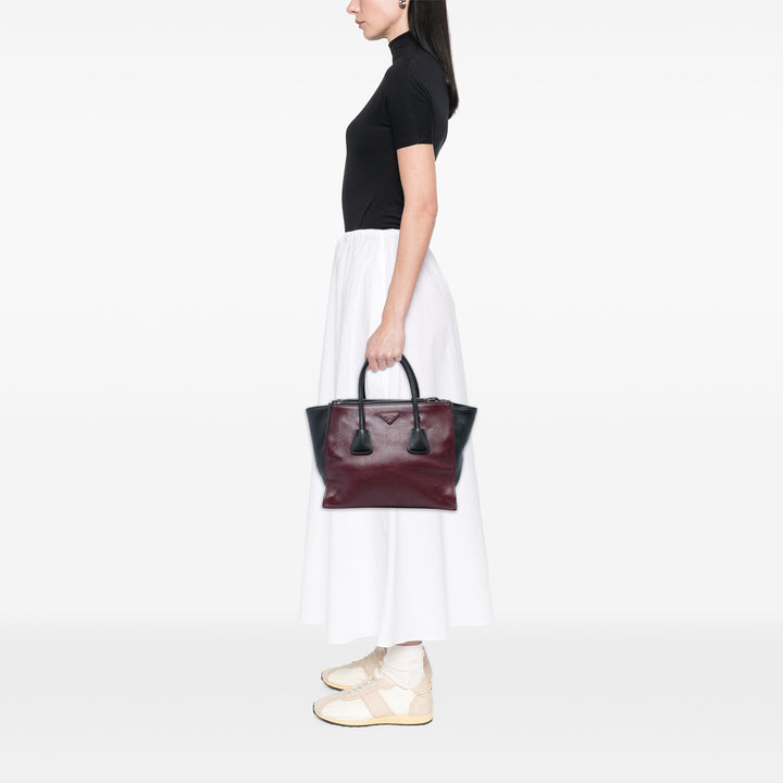 Prada Sac à main Bicolore Glace Veau Twin Poche Double Poignée Rouge – vue 5 – GABY PARIS