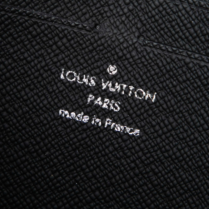 Louis Vuitton Pochette Voyage MM Monogram Eclipse Noir