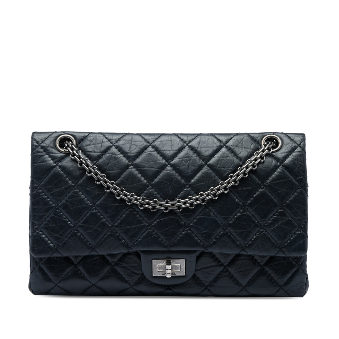 Chanel Sac porté épaule Matelassé vieilli Reissue 2.55 Double rabat 226 Cuir de veau Noir – vue principale – GABY PARIS