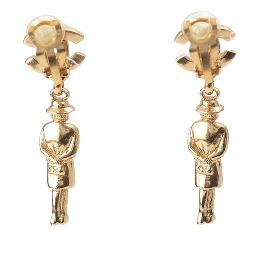 CC plaqué Mademoiselle pendantes À clip Boucles d'oreilles Doré