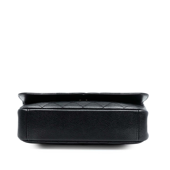 Chanel Small Matelassé Caviar CC Filigree à rabat