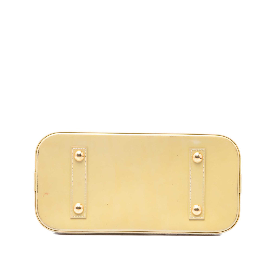 Louis Vuitton Alma PM Cuir verni Monogram Beige – vue 3 – GABY PARIS