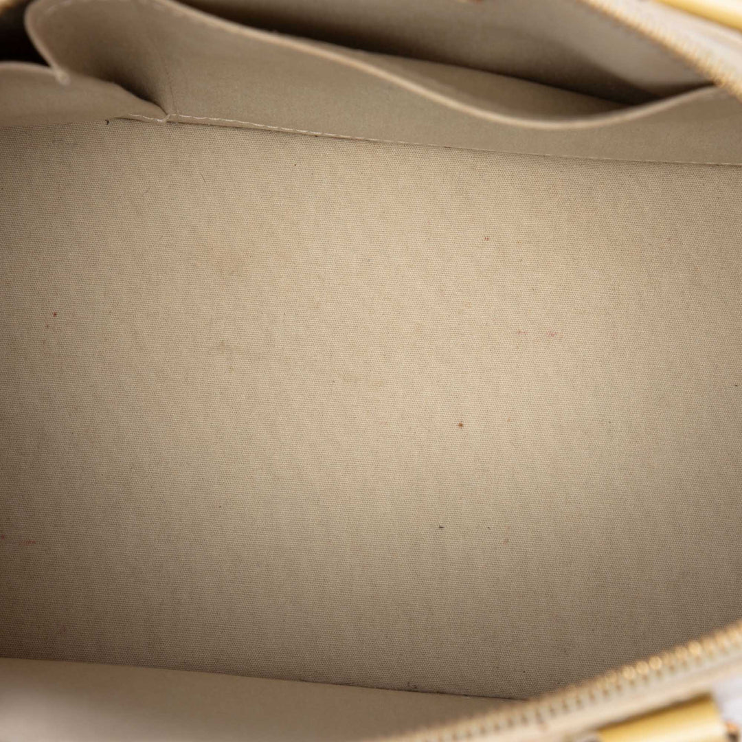 Louis Vuitton Alma PM Cuir verni Monogram Beige – vue 4 – GABY PARIS