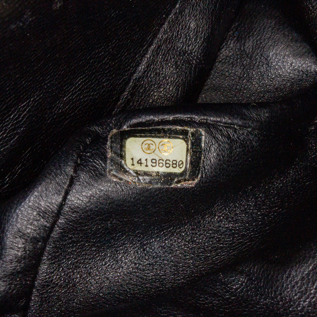 Medium Classic Patent Double Flap Black - Gaby Paris