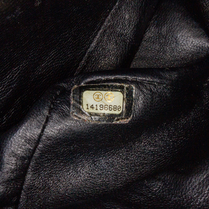 Medium Classic Patent Double Flap Black - Gaby Paris