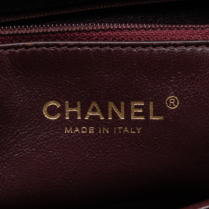 Chanel Medium Matelassé Cuir d’agneau Diamond CC à rabat