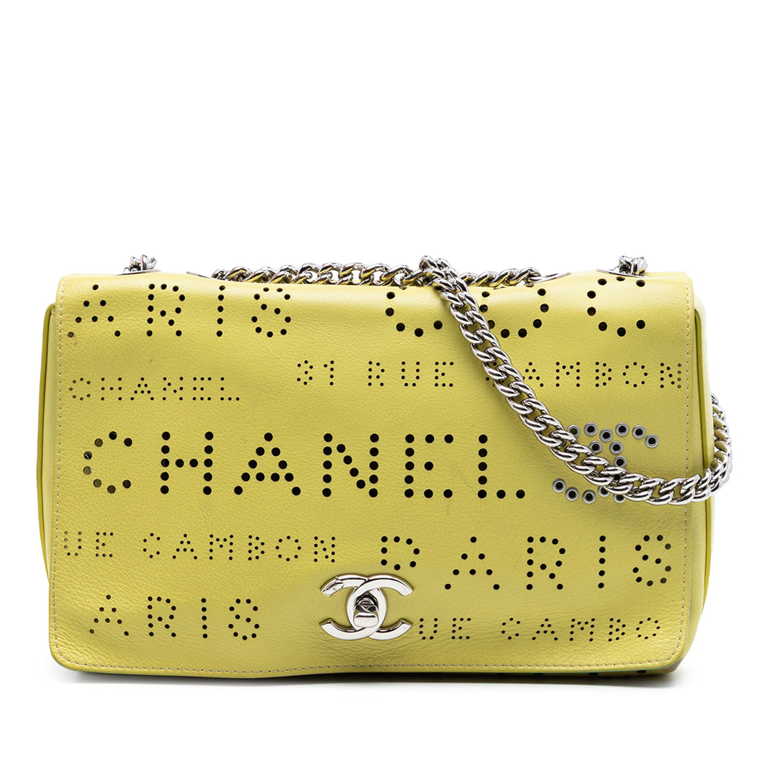Chanel perforé Cuir de veau Logo Œillets à rabat