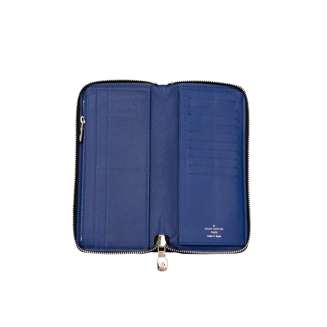 Louis Vuitton Taigarama Zippy Vertical Portefeuille Monogram Bleu