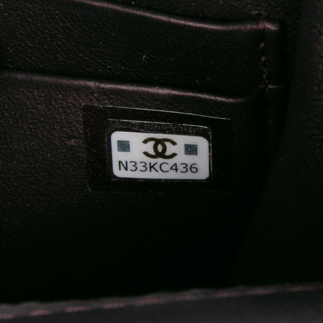 Chanel CC Matelassé Iridescent Cuir d’agneau anse supérieure à rabat Pochette avec chaîne