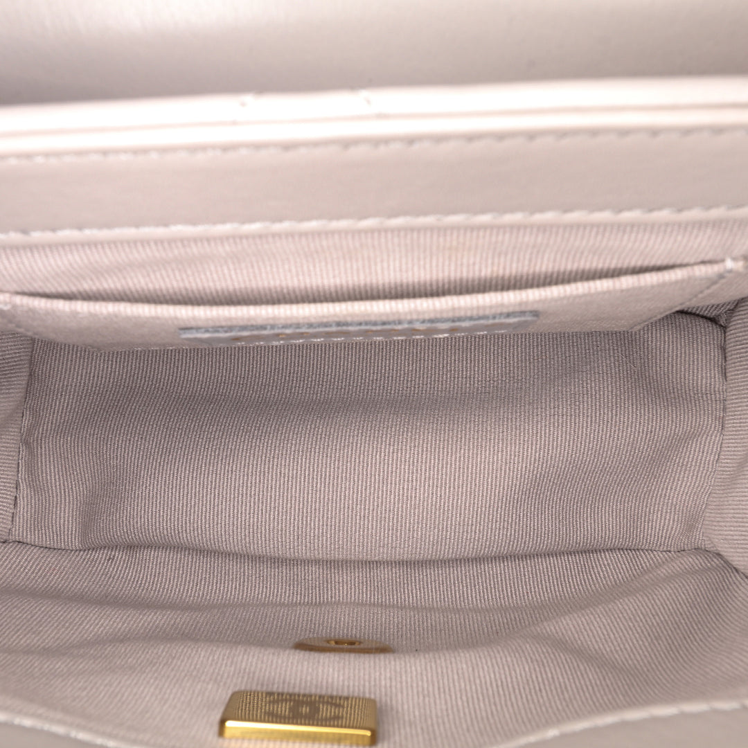 Chanel CC Matelassé Cuir d’agneau Ronded à rabat