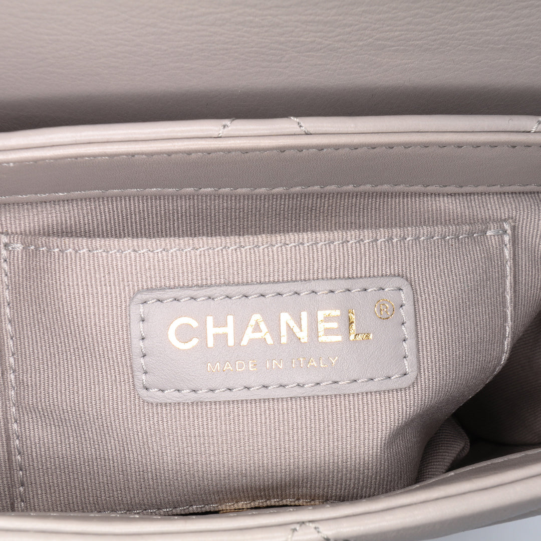 Chanel CC Matelassé Cuir d’agneau Ronded à rabat