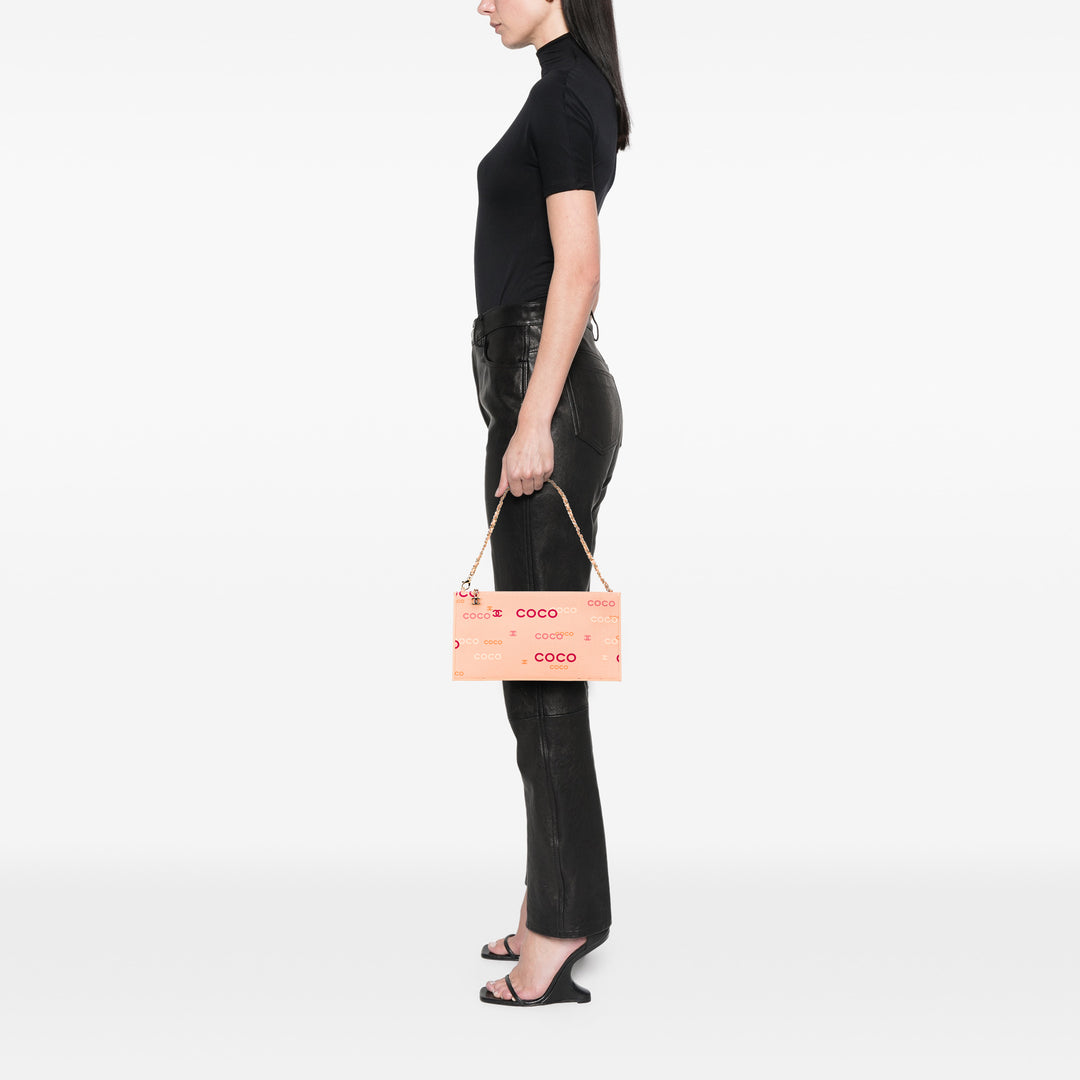 Chanel Toile Coco Chain Pochette Rose – GABY PARIS Authentique