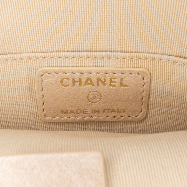 Chanel Mini CC Métallisé Cuir d’agneau Camellia Bouquet Round Pochette on Chain Doré – GABY PARIS Authentique