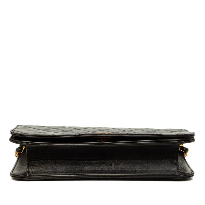 Chanel CC Matelassé Rabat intégral Moyen Cuir d'agneau Noir – vue 3 – GABY PARIS