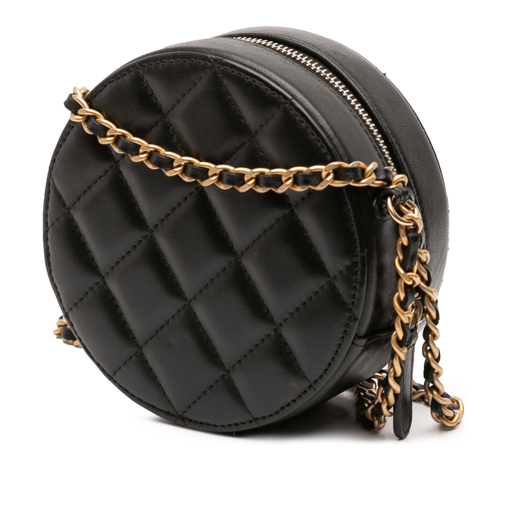 Chanel Quilted Cuir d’agneau Egyptian Amulet Charms Round Pochette with Chain Noir – GABY PARIS Authentique