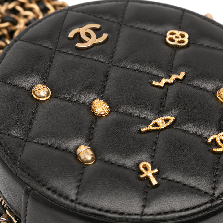 Chanel Quilted Cuir d’agneau Egyptian Amulet Charms Round Pochette with Chain Noir – GABY PARIS Authentique