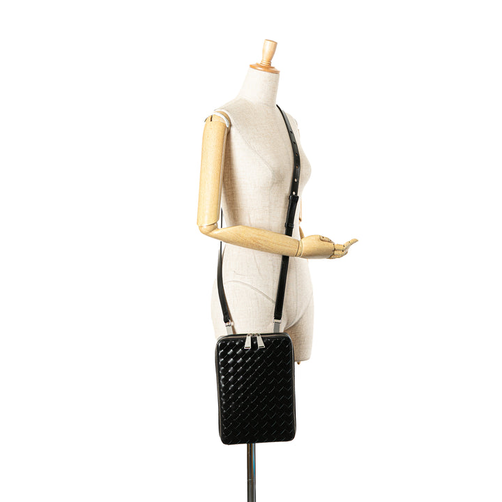 Nappa Intrecciato Zip Around Crossbody Black - Gaby Paris