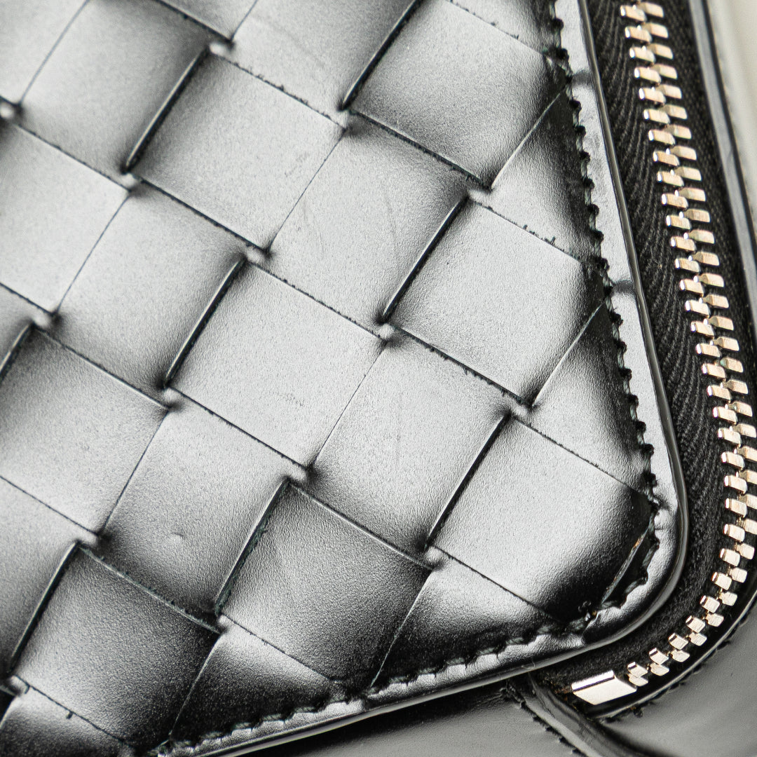 Nappa Intrecciato Zip Around Crossbody Black - Gaby Paris