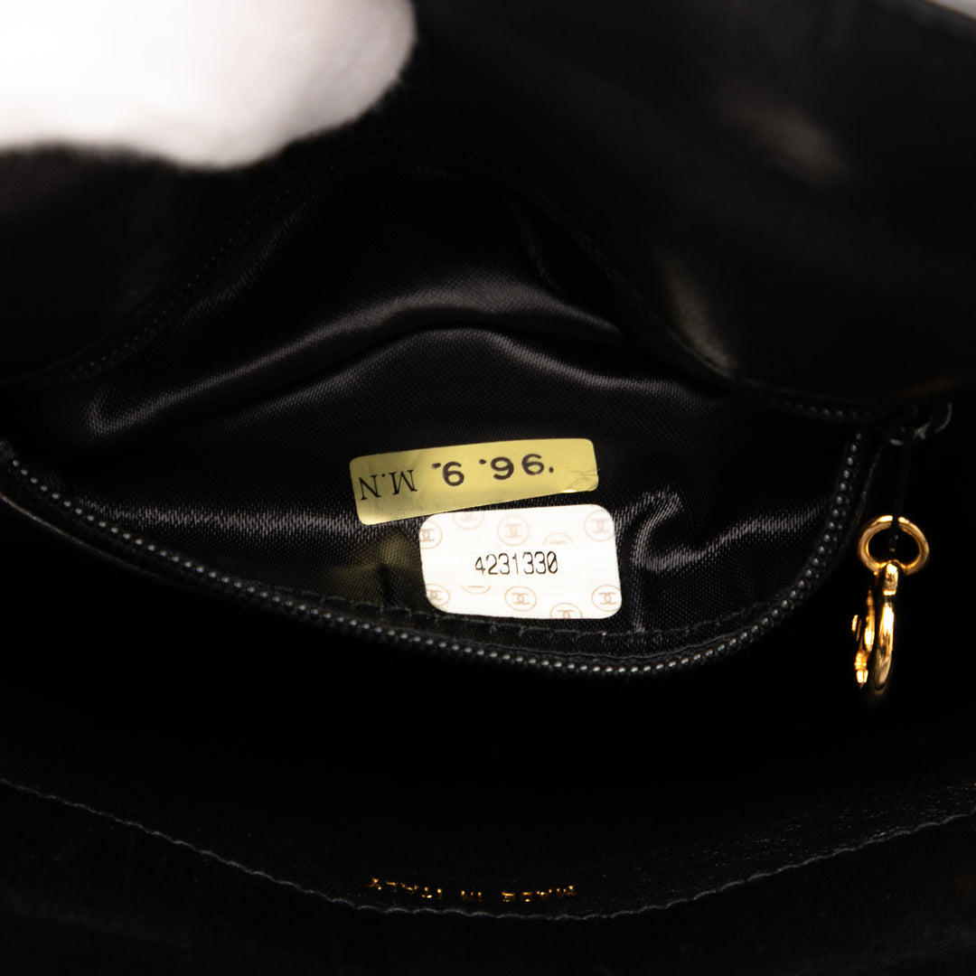 Chanel CC Quilted Cuir d’agneau Turnlock Sac à main Noir