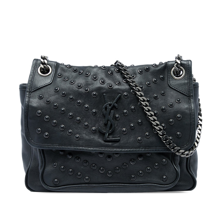 Saint Laurent Sac porté épaule clouté Niki Moyen Cuir de veau Noir – vue principale – GABY PARIS