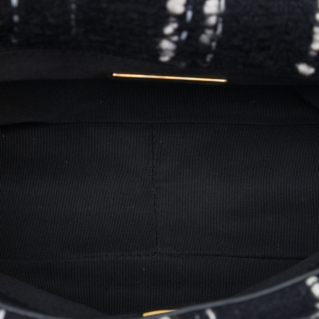 Chanel Sac à main 19 à rabat Tweed Moyen Noir – vue 4 – GABY PARIS