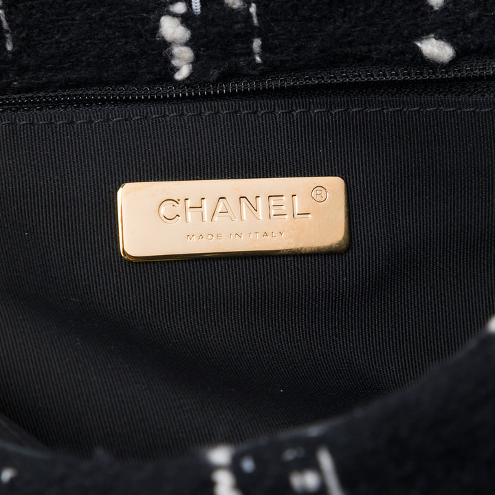 Chanel Sac à main 19 à rabat Tweed Moyen Noir – vue 5 – GABY PARIS