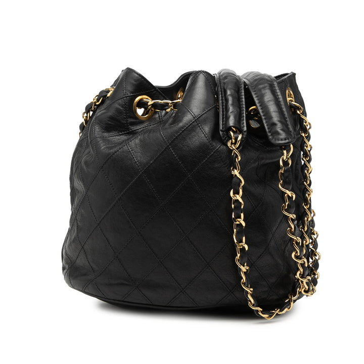 Chanel Matelassé Cuir d’agneau Drawstring Chain Bucket Sac