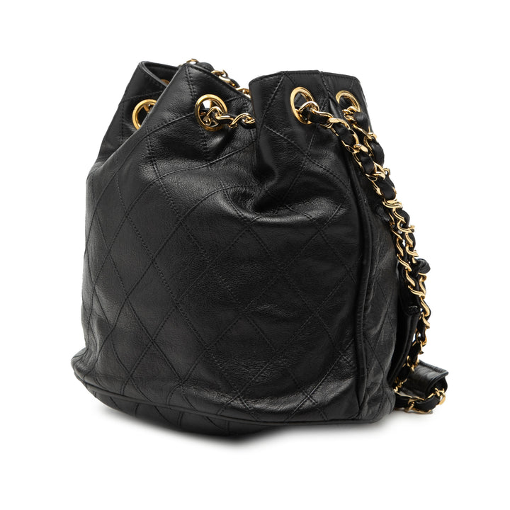 Chanel Matelassé Cuir d’agneau Drawstring Chain Bucket Sac
