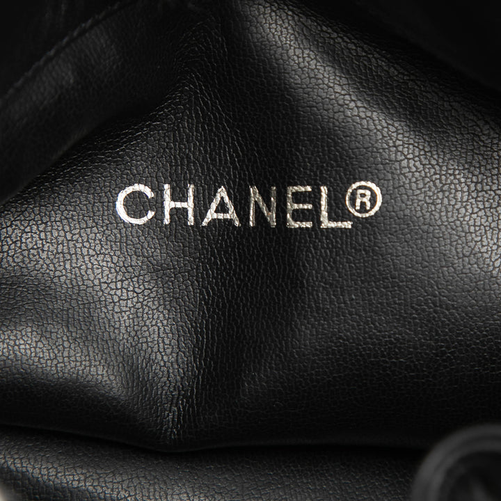 Chanel Matelassé Cuir d’agneau Drawstring Chain Bucket Sac