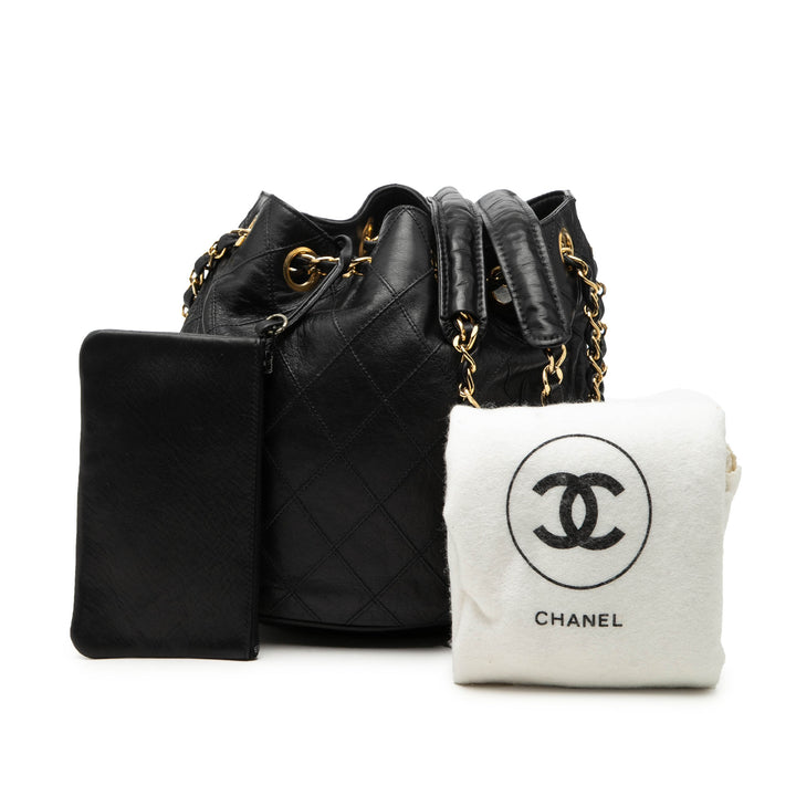 Chanel Matelassé Cuir d’agneau Drawstring Chain Bucket Sac