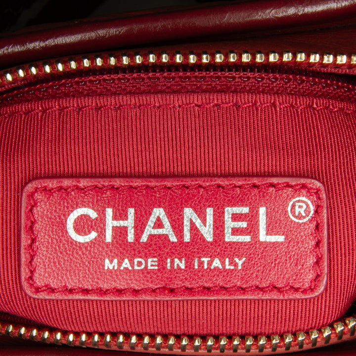 Small Chevron Lambskin Gabrielle Crossbody Red - Gaby Paris