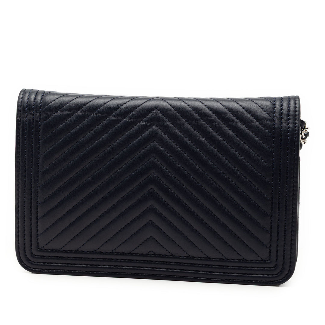 Chanel Chevron Cuir d’agneau Boy Wallet on Chain