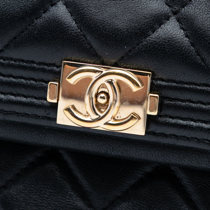 Chanel Matelassé Cuir d’agneau Boy Foldover Pochette