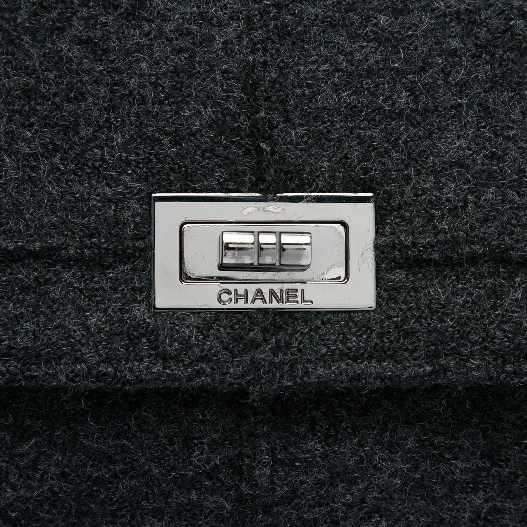 Chanel Identification Chocolate Bar Felt Reissue 2.55 à rabat Jumbo Laine
