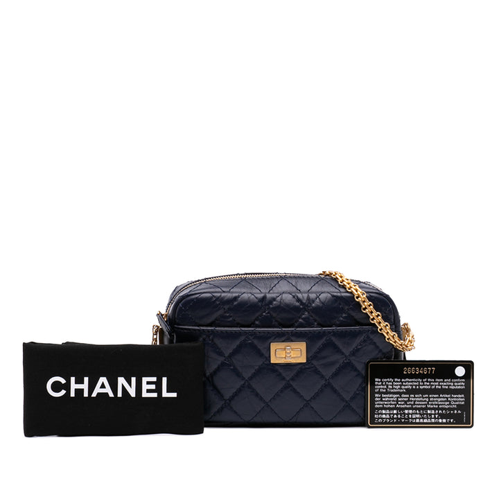 Chanel Matelassé vieilli Reissue Sac caméra Mini Cuir de veau Bleu – vue 7 – GABY PARIS