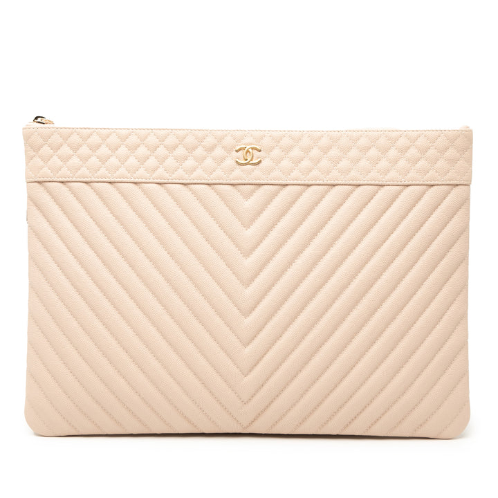 Chanel Large Matelassé Caviar Chevron O Étui Zip Pochette – GABY PARIS Authentique