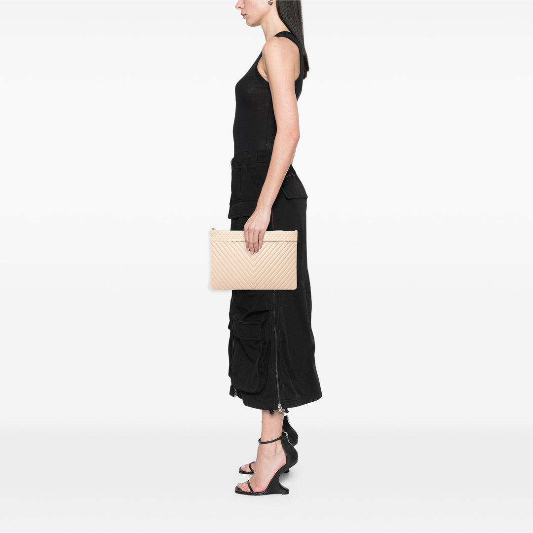 Chanel Large Matelassé Caviar Chevron O Étui Zip Pochette – GABY PARIS Authentique